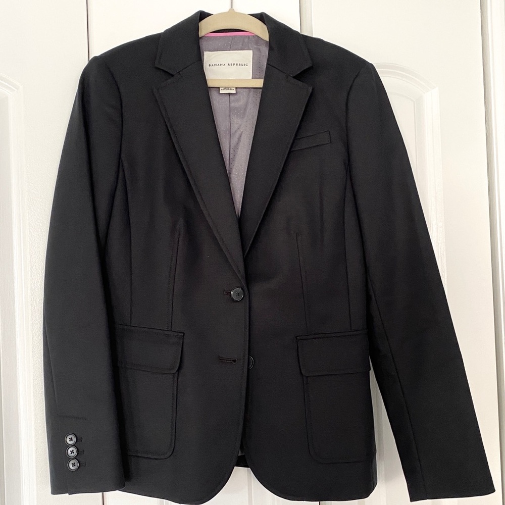 Banana Republic black blazer